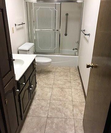 Large Main Bath, New Tile