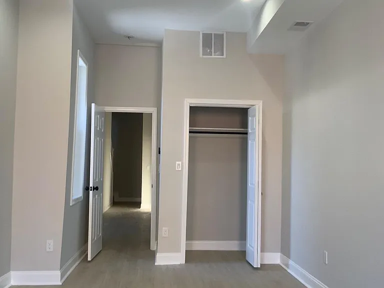 2141 Druid Hill Ave — Photo 19