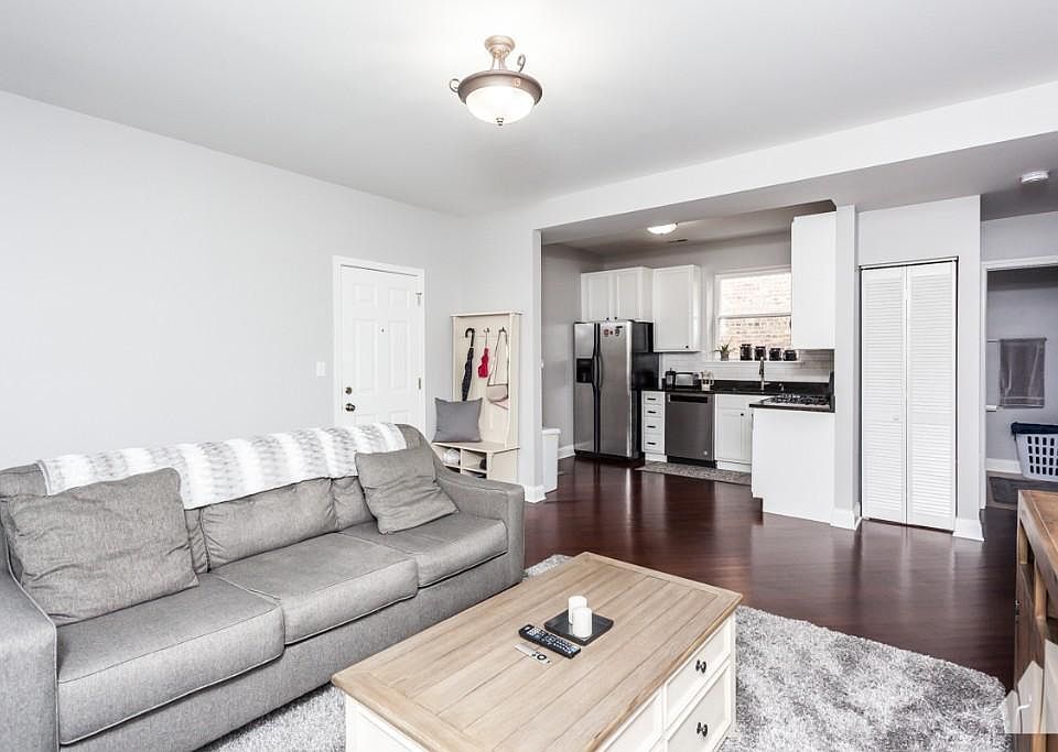 1st image of 4657 N Saint Louis Ave #3G
