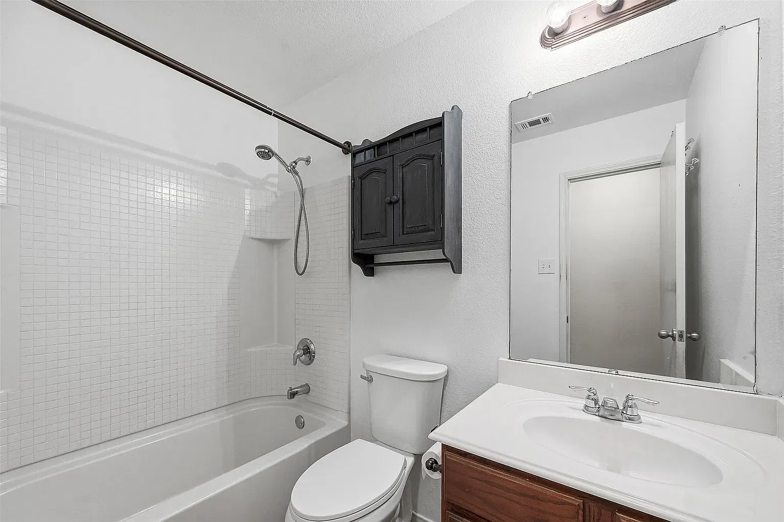 3 bed, 1507 sqft, $2,000 — Photo 3