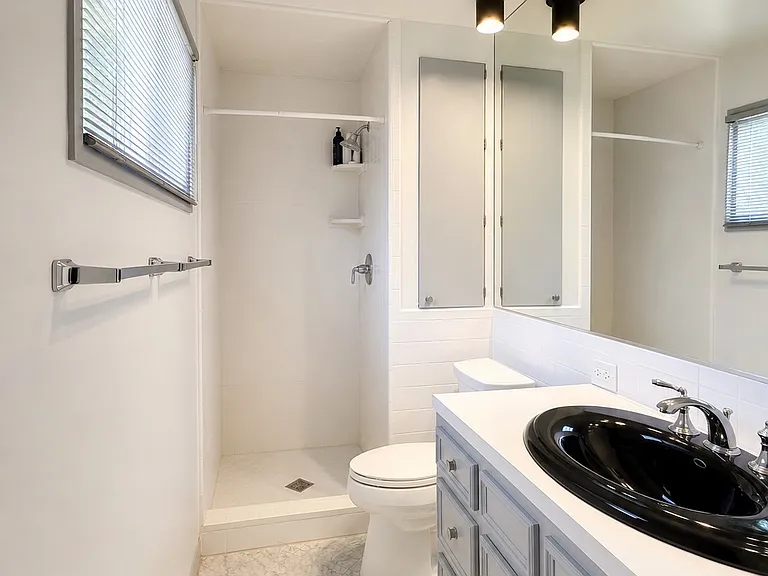 3401 Hanover Ln — Photo 17