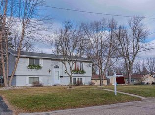 711 Minnesota Ave, Wisconsin Dells, WI 53965