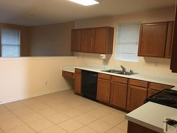 3rd image of 1612 Island Bay Way