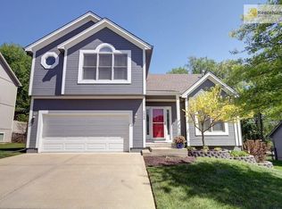 1558 Merit Ln, Liberty, MO 64068