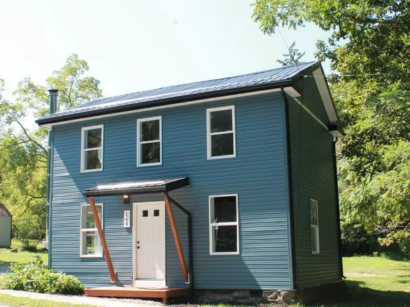 164 S Water St, Pine Grove Mills, PA 16868