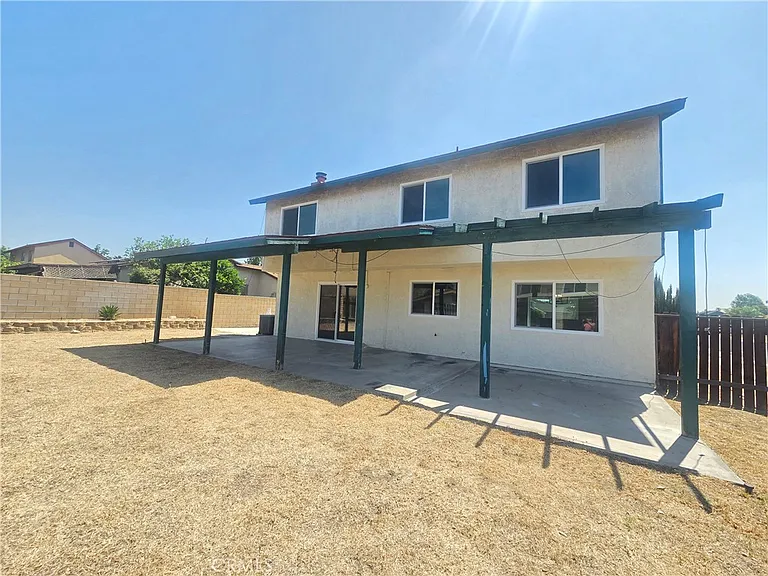 7492 Eugenia Dr — Photo 17