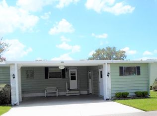 352 Country Meadows Blvd, Plant City, FL 33565