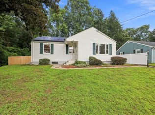 46 Kay St, Springfield, MA 01109