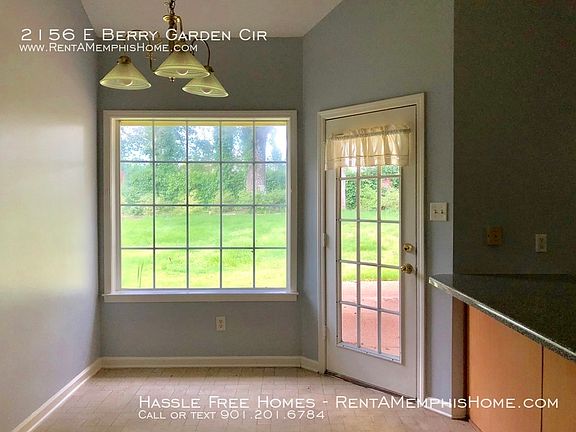 4th image of 2156 W Berry Garden Dr