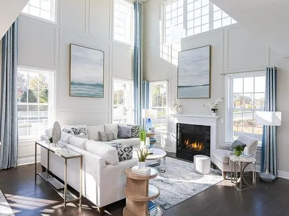 179 Woolley Court, Oakhurst, NJ 07755