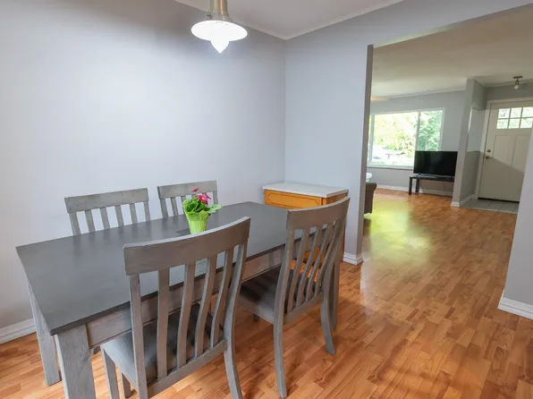 8061 Caribou St, Mission, BC V2V 5R1