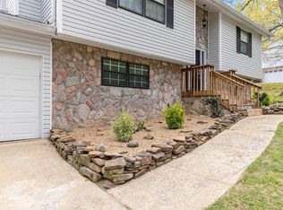 8813 Lakeridge Ter, Pinson, AL 35126