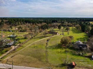 28 Stanfield Ln, Bedias, TX 77831
