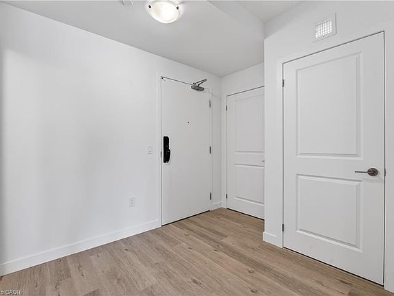 5th image of 461 Green Rd #211