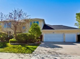 2039 Sheridan Rd, Buffalo Grove, IL 60089