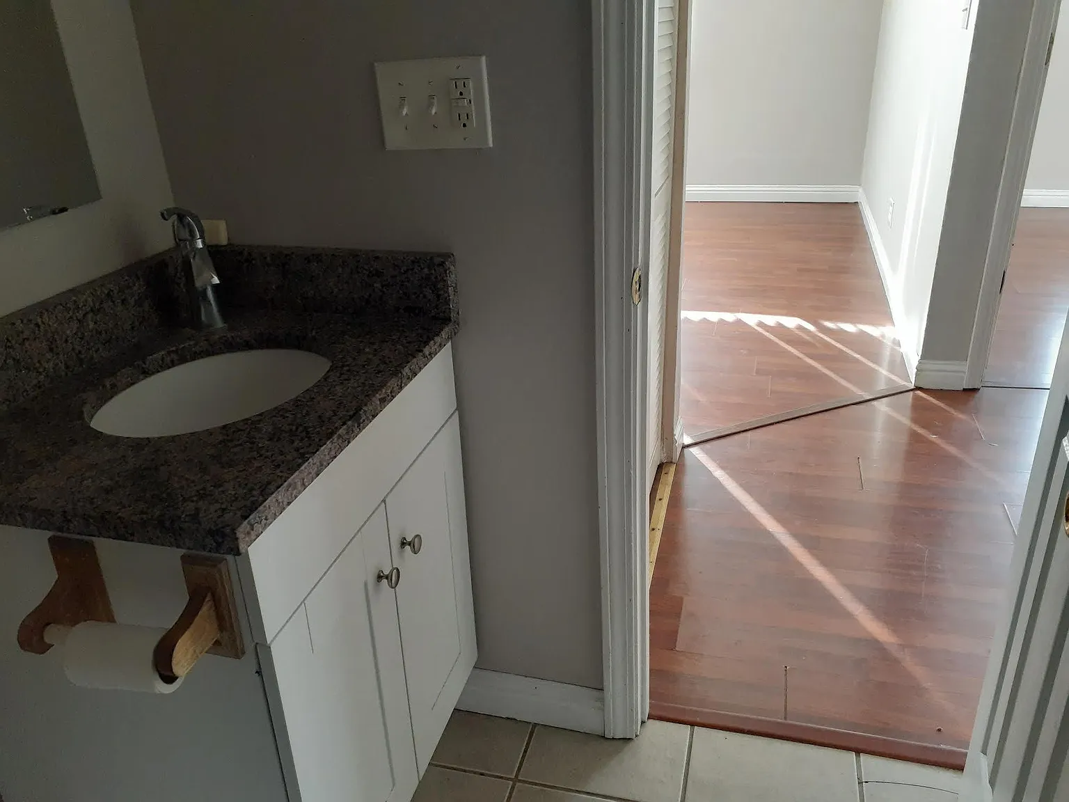 2 bed, 910 sqft, $1,100 — Photo 3