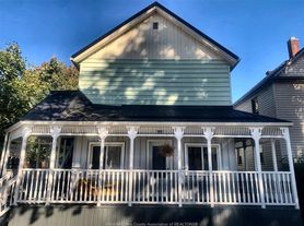 442 Chilver Rd, Windsor, ON