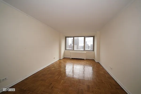 Rented by Citi Habitats | media 12