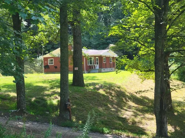 876 Stewart Cove Rd, Hayesville, NC 28904