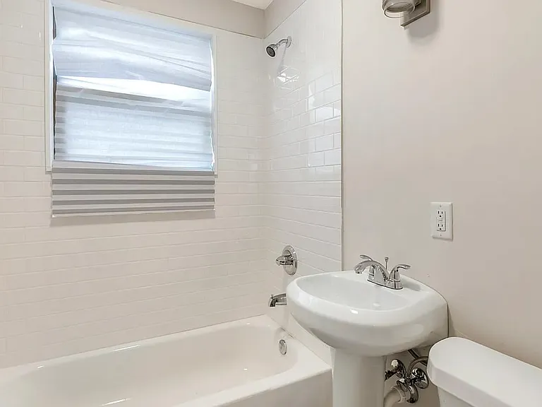2536 Conti St — Photo 8