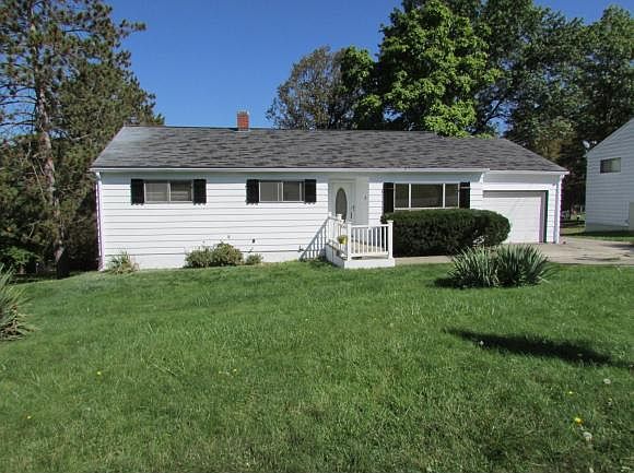 1st image of 4621 Radcliffe Blvd