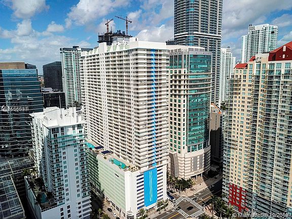 2nd image of 1200 Brickell Bay Dr APT 1722