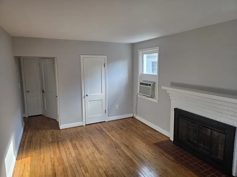 4707 Somerset Rd — Photo 10