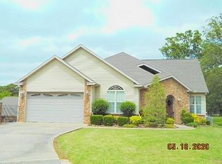 45 S Hills Loop, Holiday Island, AR 72631