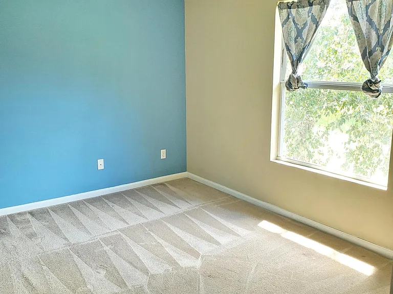 1625 Vineland Cir #B — Photo 16