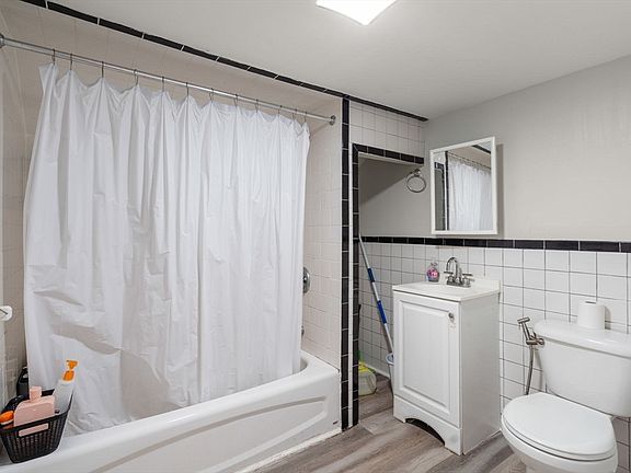 3rd image of 12 Dalrymple St