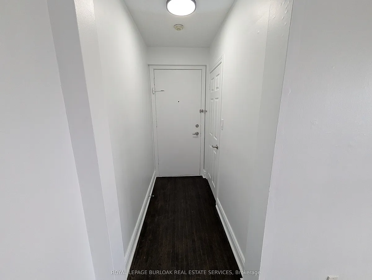Building Photo - 849 Brant St #3