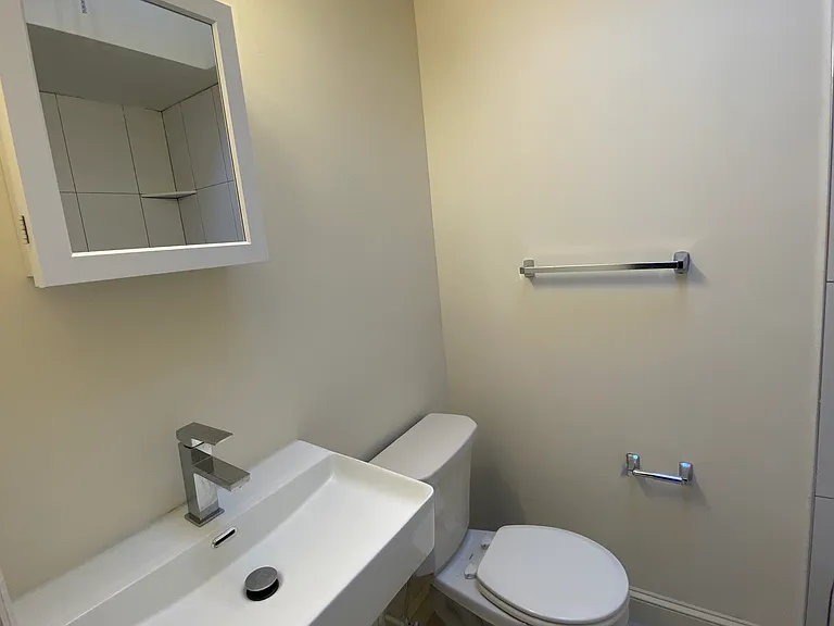 1237 Edgehill Rd — Photo 10