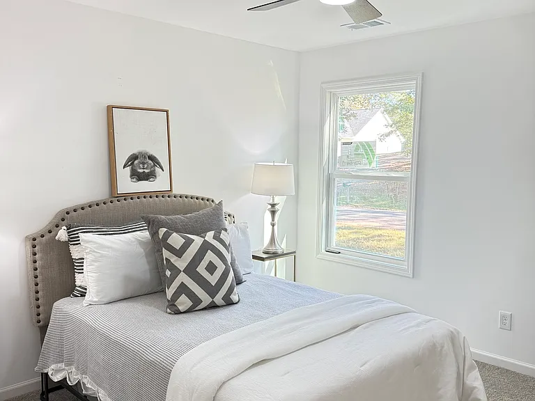 3925 Pine Shore Cir — Photo 15