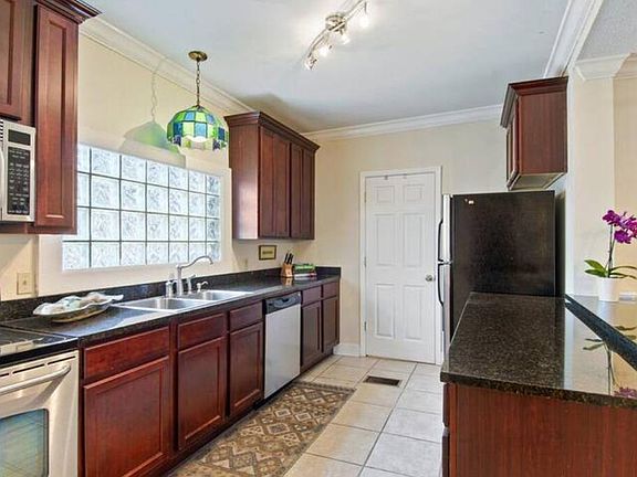 5th image of 3350 Dumaine St APT 1