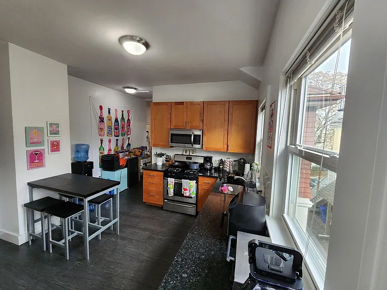 11 Wadsworth St #3V — Photo 4
