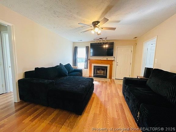4th image of 232 Sandy Bottom Ln