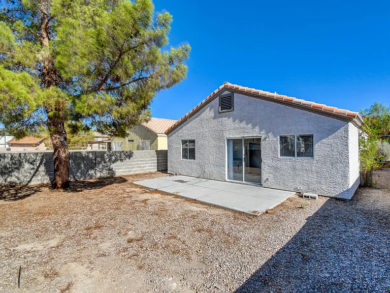 4009 Hidden Oasis Ct — Photo 16