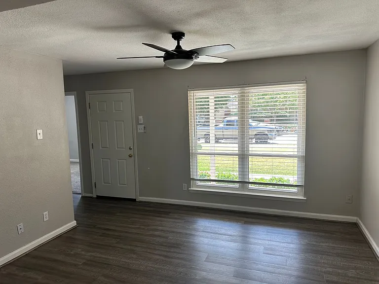 3018 Gardenia Dr — Photo 5