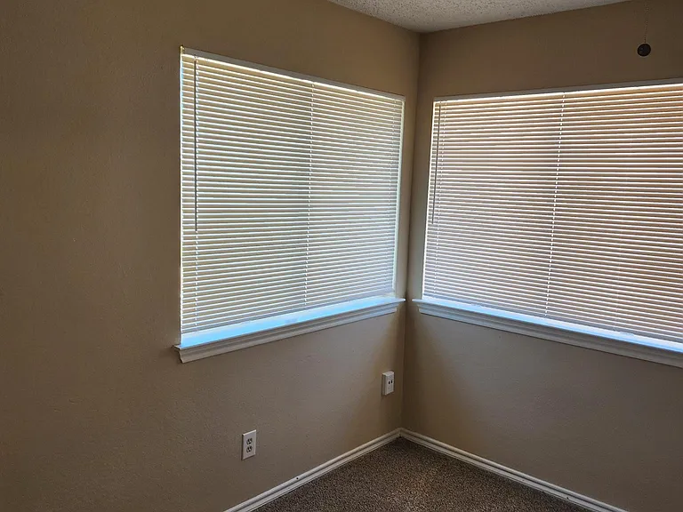 826 Springwood Dr — Photo 6