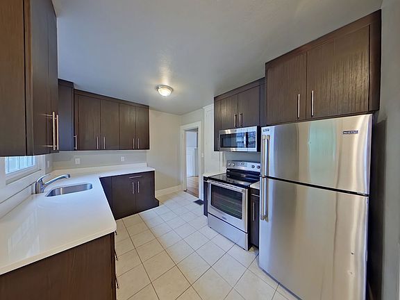 5th image of 2217-2219 NW Van Buren Ave #E018ccaa9