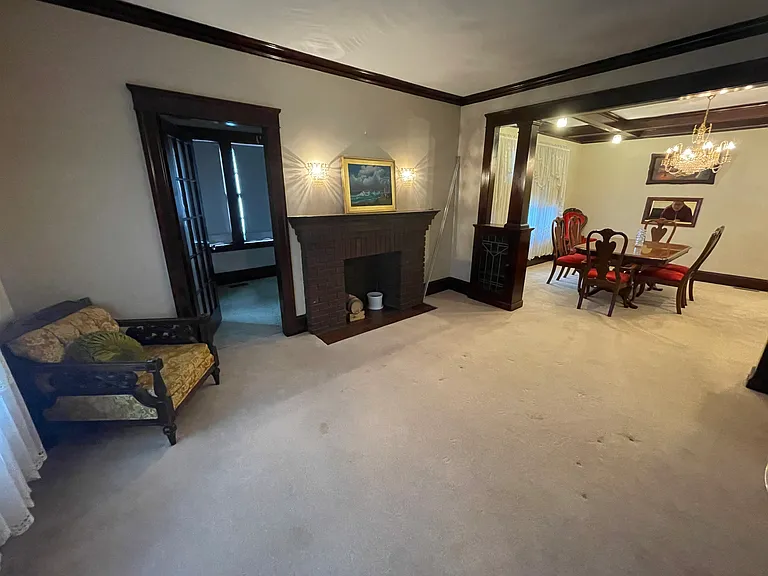 51 Richmond Ave #1 — Photo 2