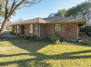 5400 Summit Ridge Trl, Arlington, TX 76017