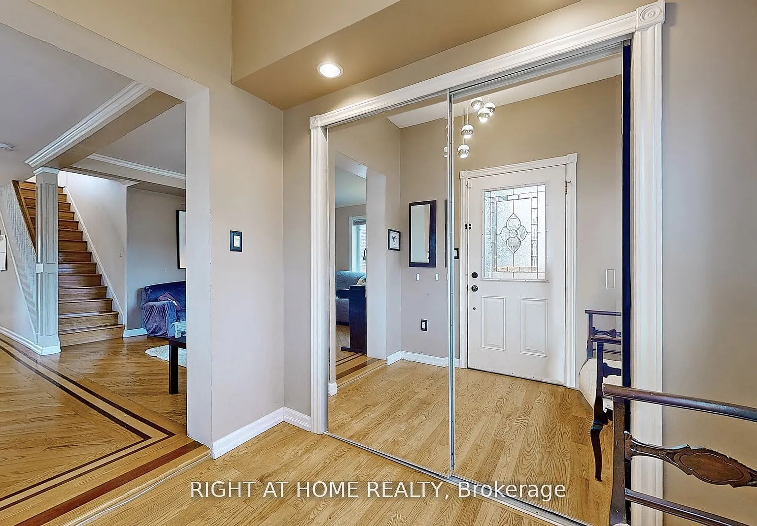 4 bed, $4,000 — Photo 4