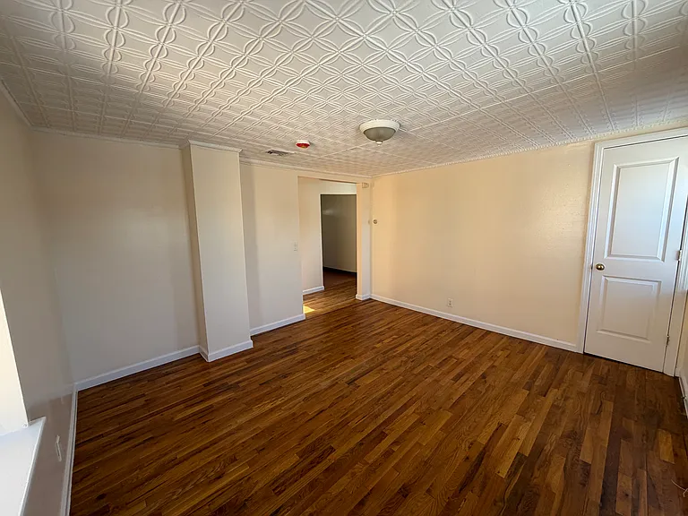1342 New York Ave #1 — Photo 12