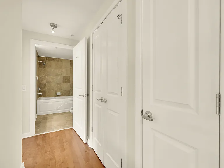 475 K St NW #1123 — Photo 18