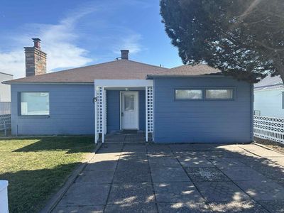 5 7th Ave W, Polson, MT, 59860