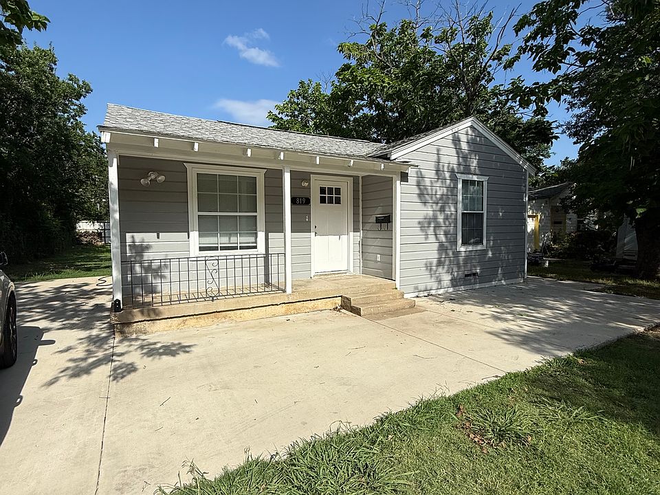 1st image of 819 Scott Dr