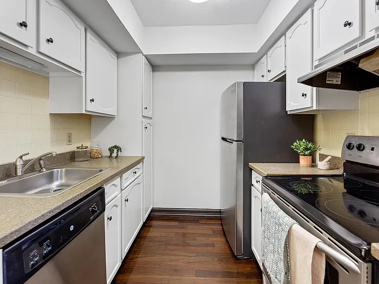 725 N Stackman Dr #3 — Photo 10