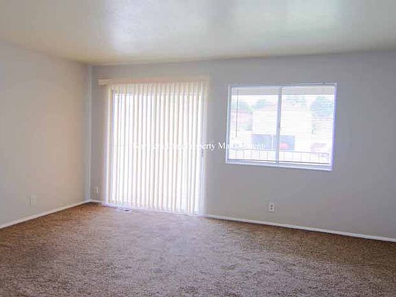 4 Front Room 4_07062018