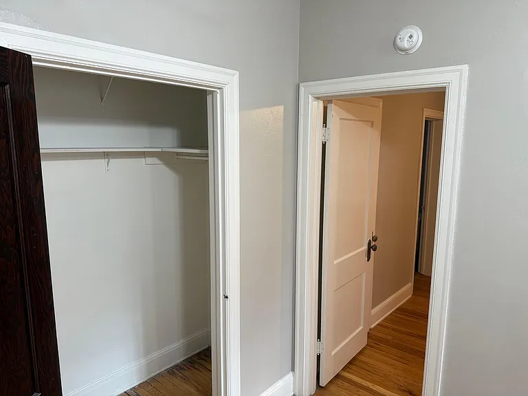 Frances Apartments — Photo 13